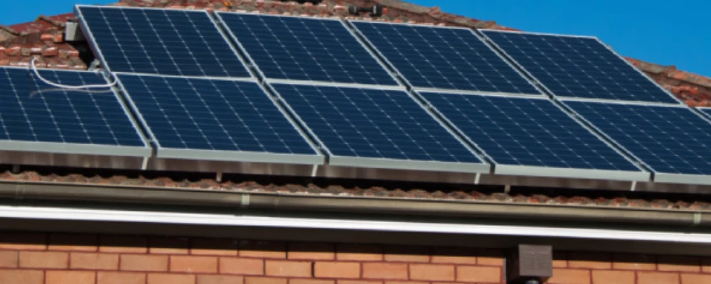 How Does Temperature Affect Solar Panel Efficiency