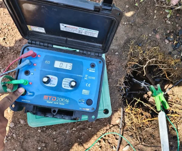 Earthing and Lightning Protection Required for Solar Installation – Complete Guide for Solar Installers